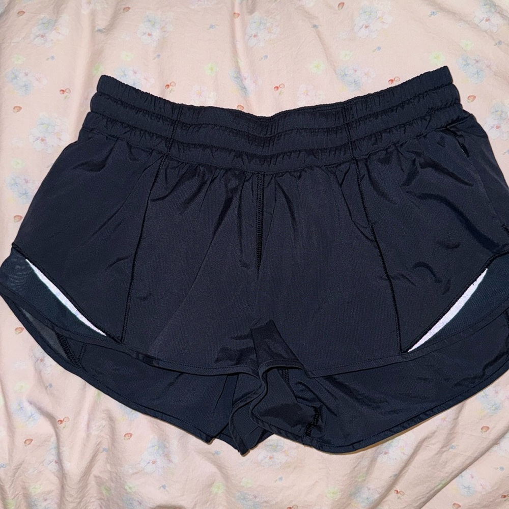 lululemon hotty hot shorts